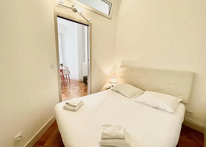 Belle Nuit Apartment *